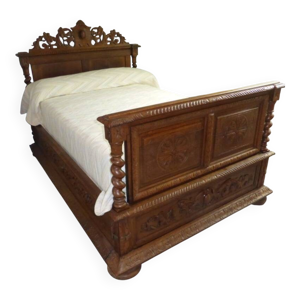 Lit ancien style Louis - xiii