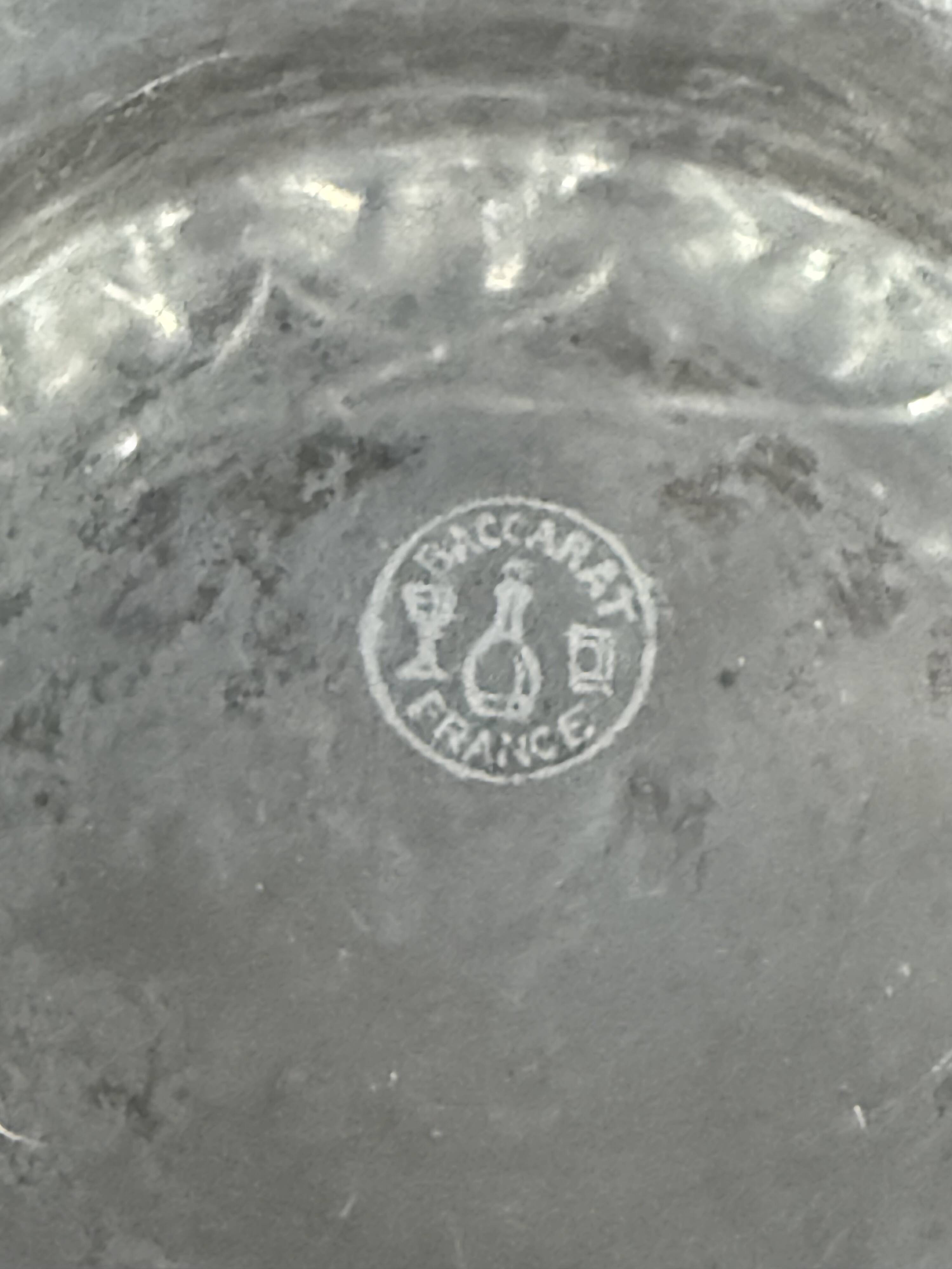 Baccarat vase shape 3068 - Art deco