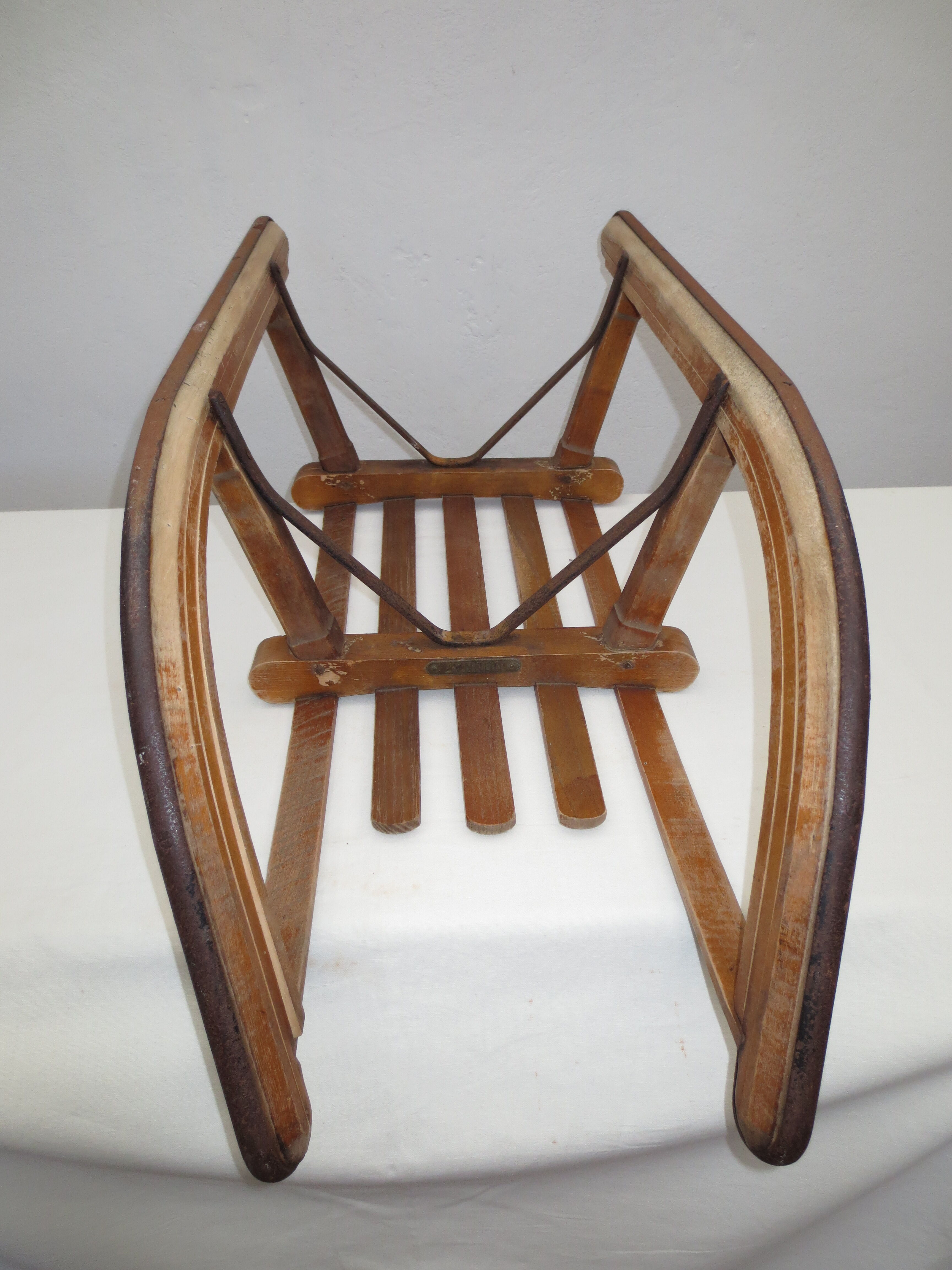 Old sled brand "donnay"