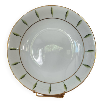 Philippe deshoulieres serving dish