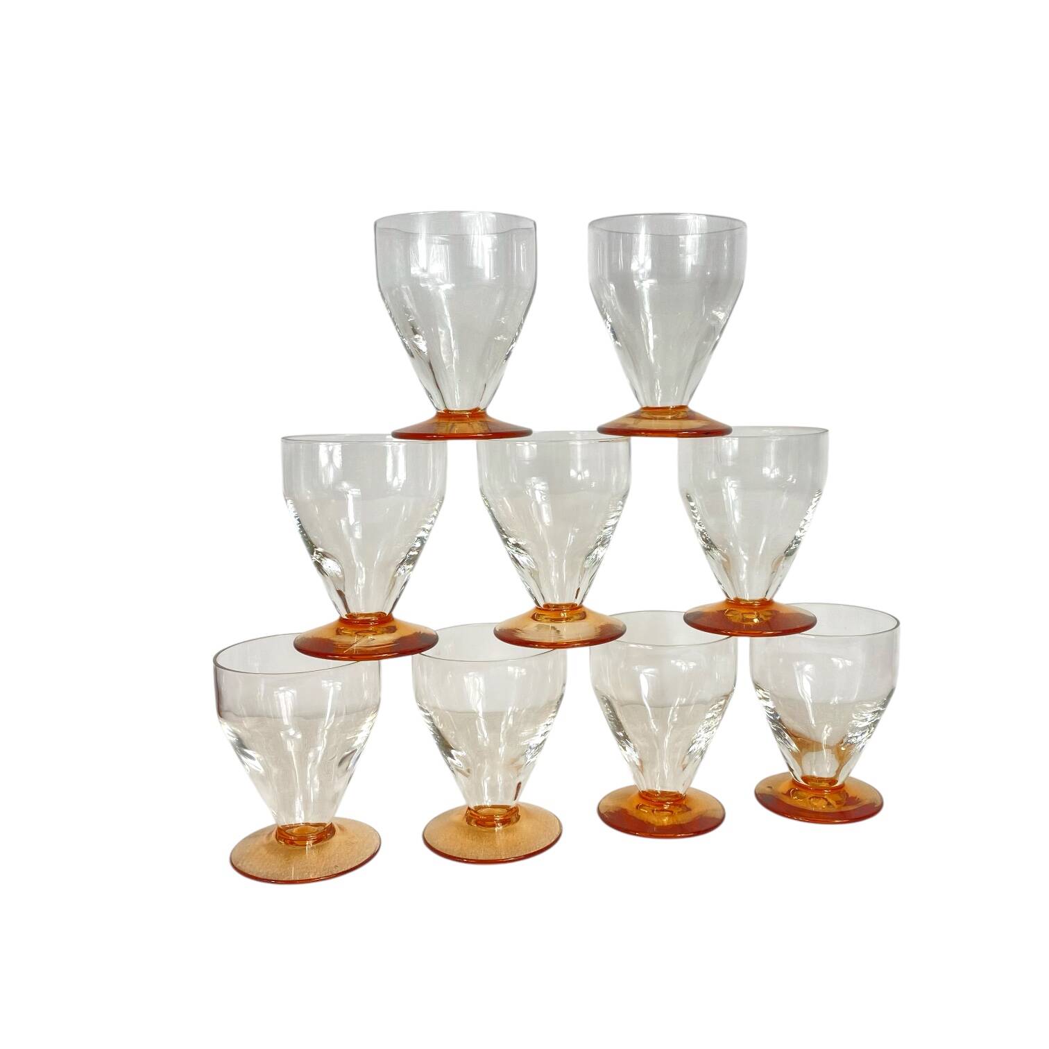 9 Art Deco wine or water glasses with amber stems, 9 cl.