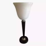Black lacquered wood and white opaline lamp
