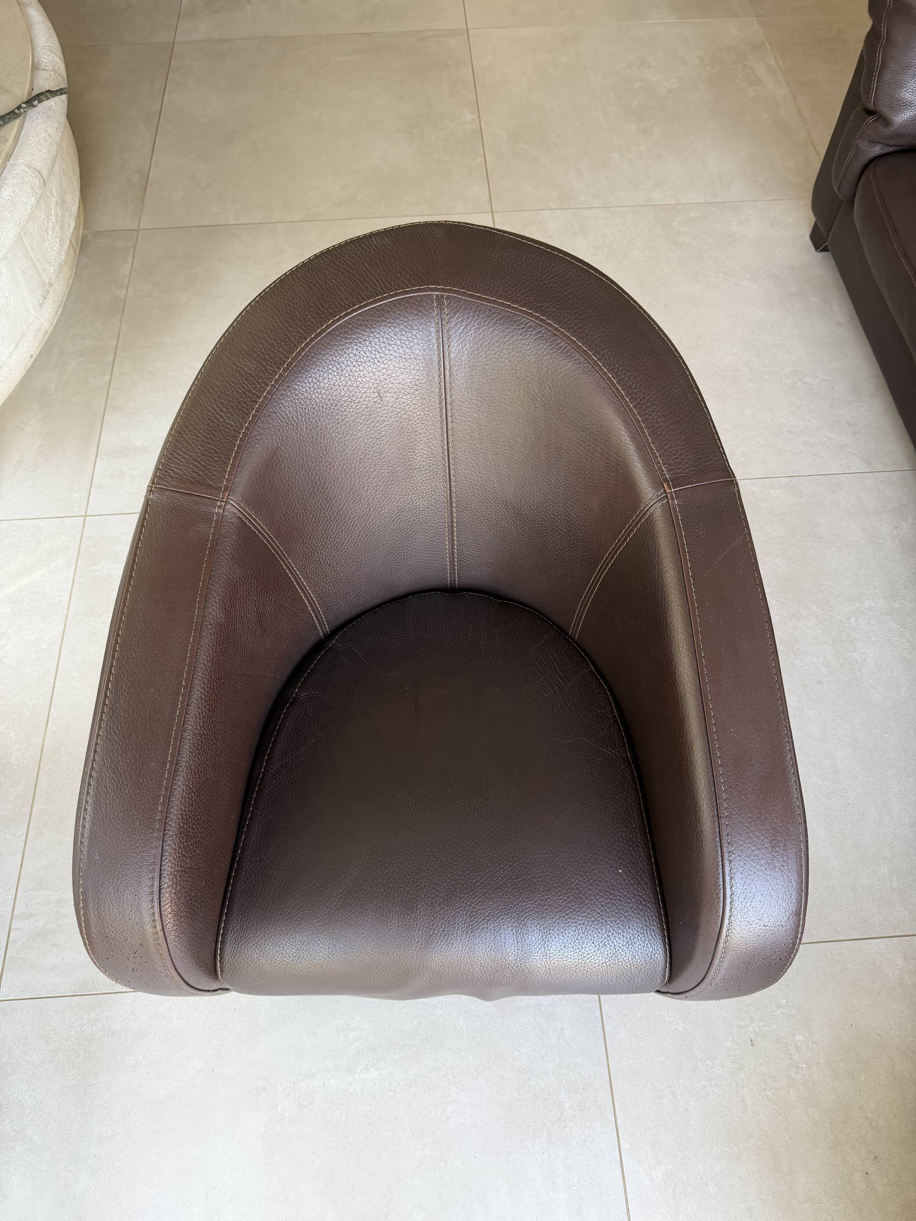 Lot 1 sofa and 2 armchairs by steiner model carthage.