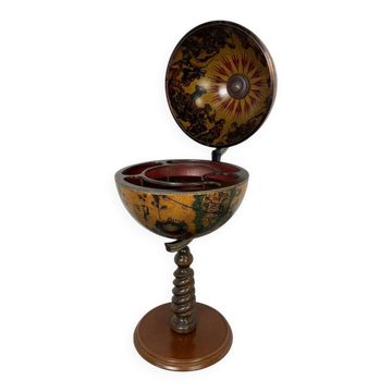 Large vintage Italian classical globe bar cabinet, 1970s