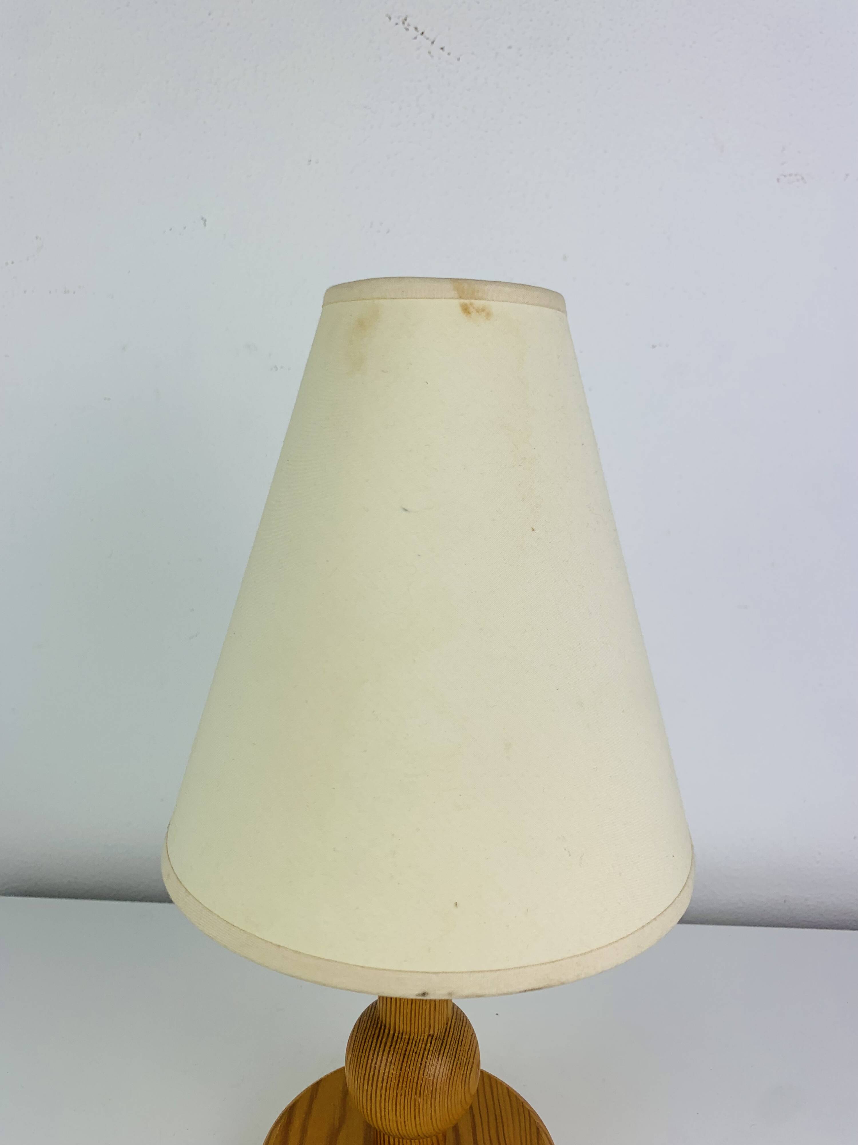 Lampe pin massif années 80, style chalet