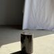 Table d'appoint en bois pétrifié noir