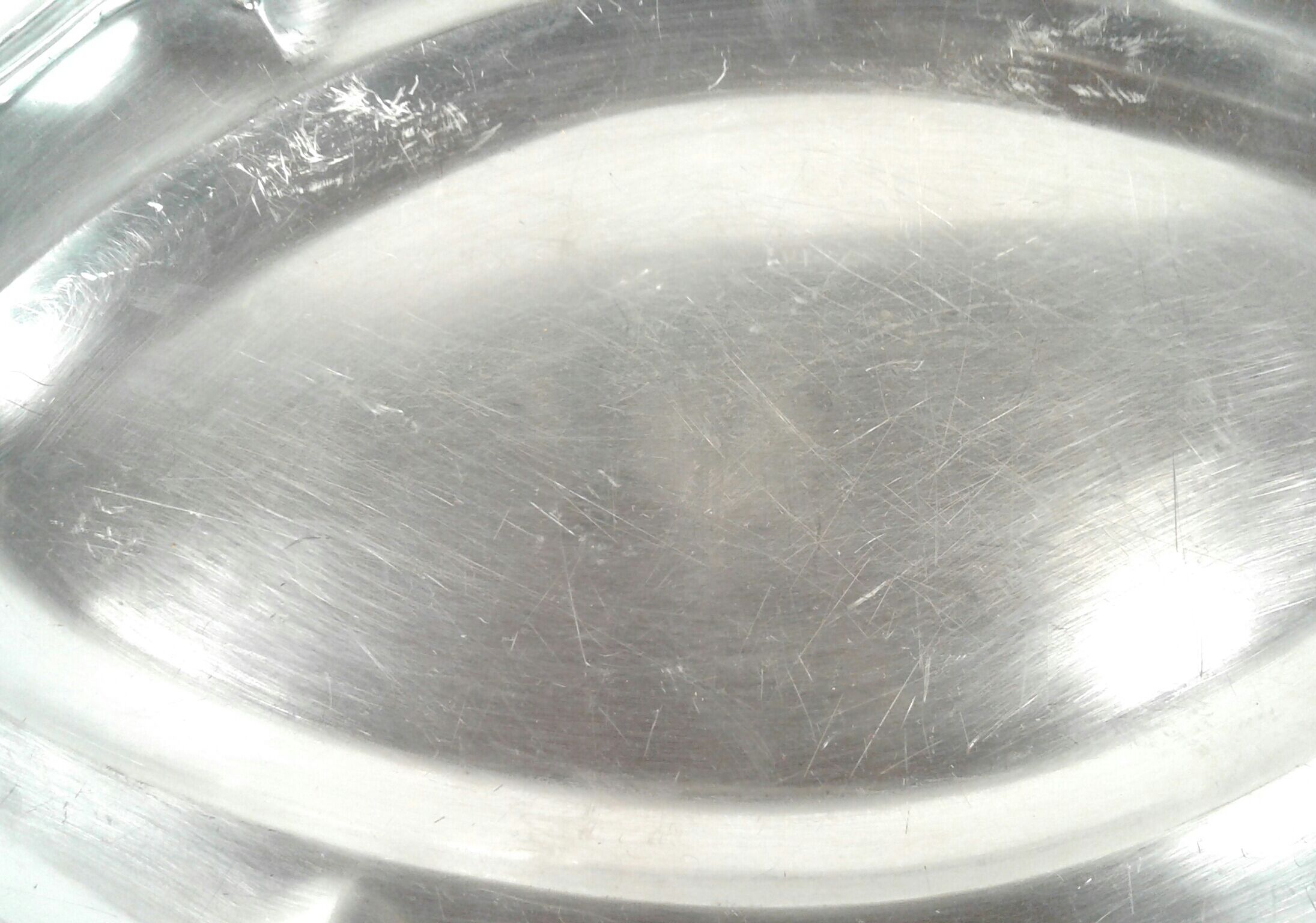 Flat oval silver metal Boulenger