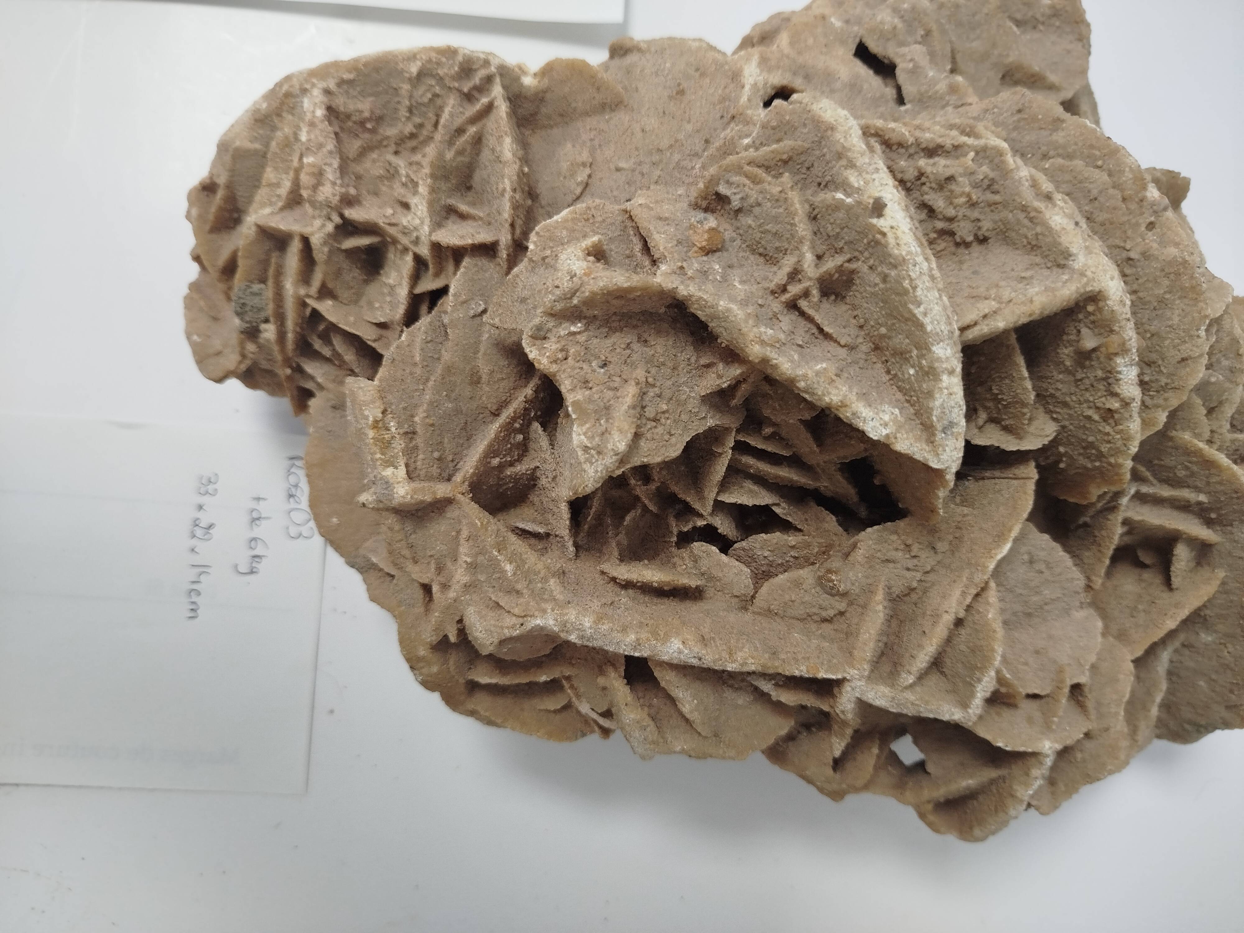 Natural wind-carved sand rose – +7 kg decorative mineral
