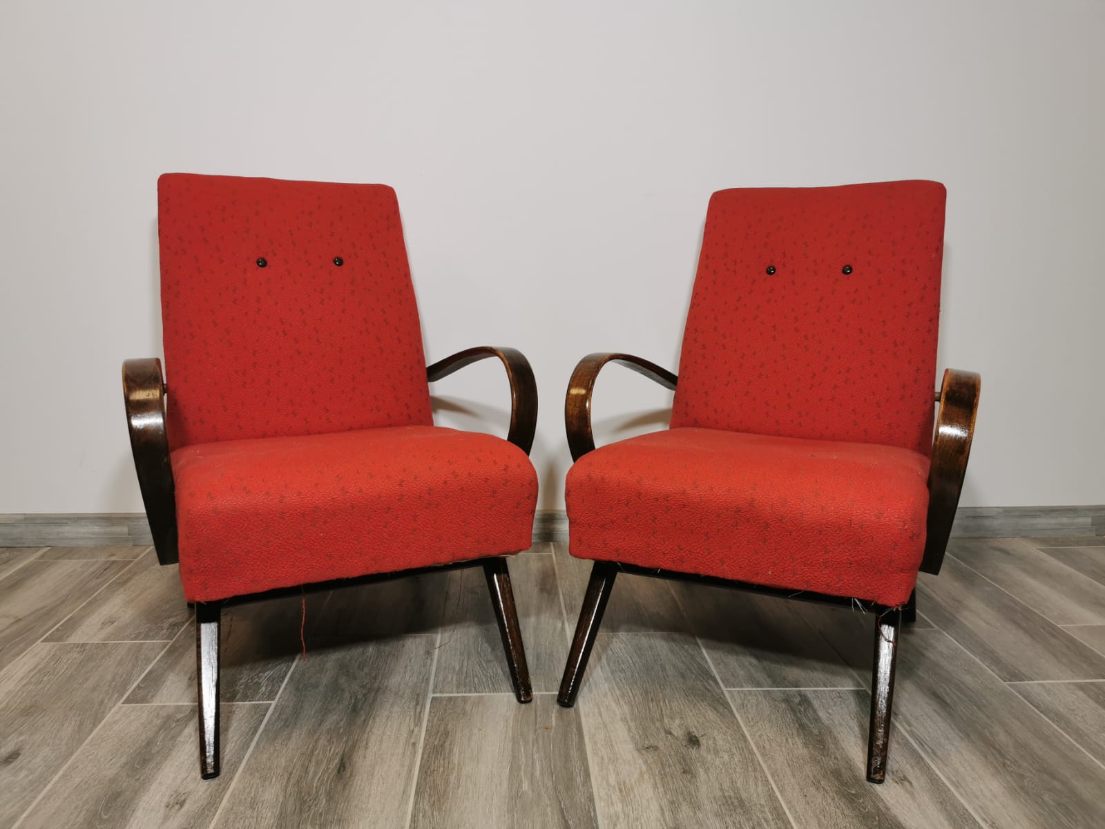 Vintage armchairs by Jaroslav Smidek