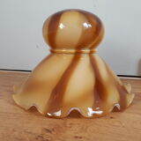 Tulip suspension in opaline caramel color