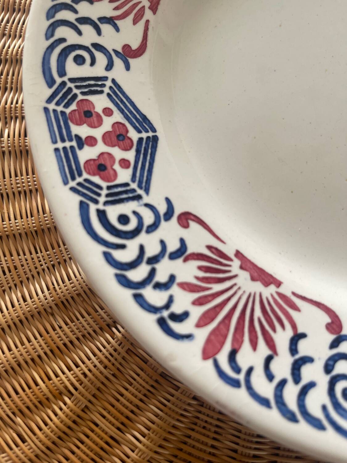 Choisy Le Roi iron earth plate