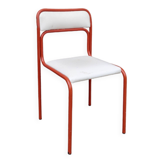 Tubular red metal chair, 70s