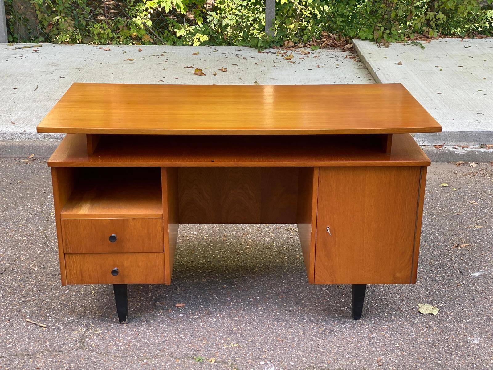 Scandinavian desk from the 50s/60s in wood 130cm
