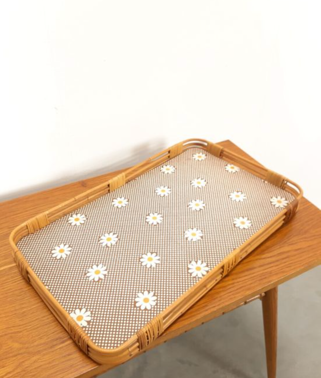 Vintage rattan top with flowers
