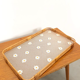 Plateau en rotin vintage avec fleurs