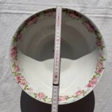 Saladier en porcelaine de Limoge, motif fleuris.