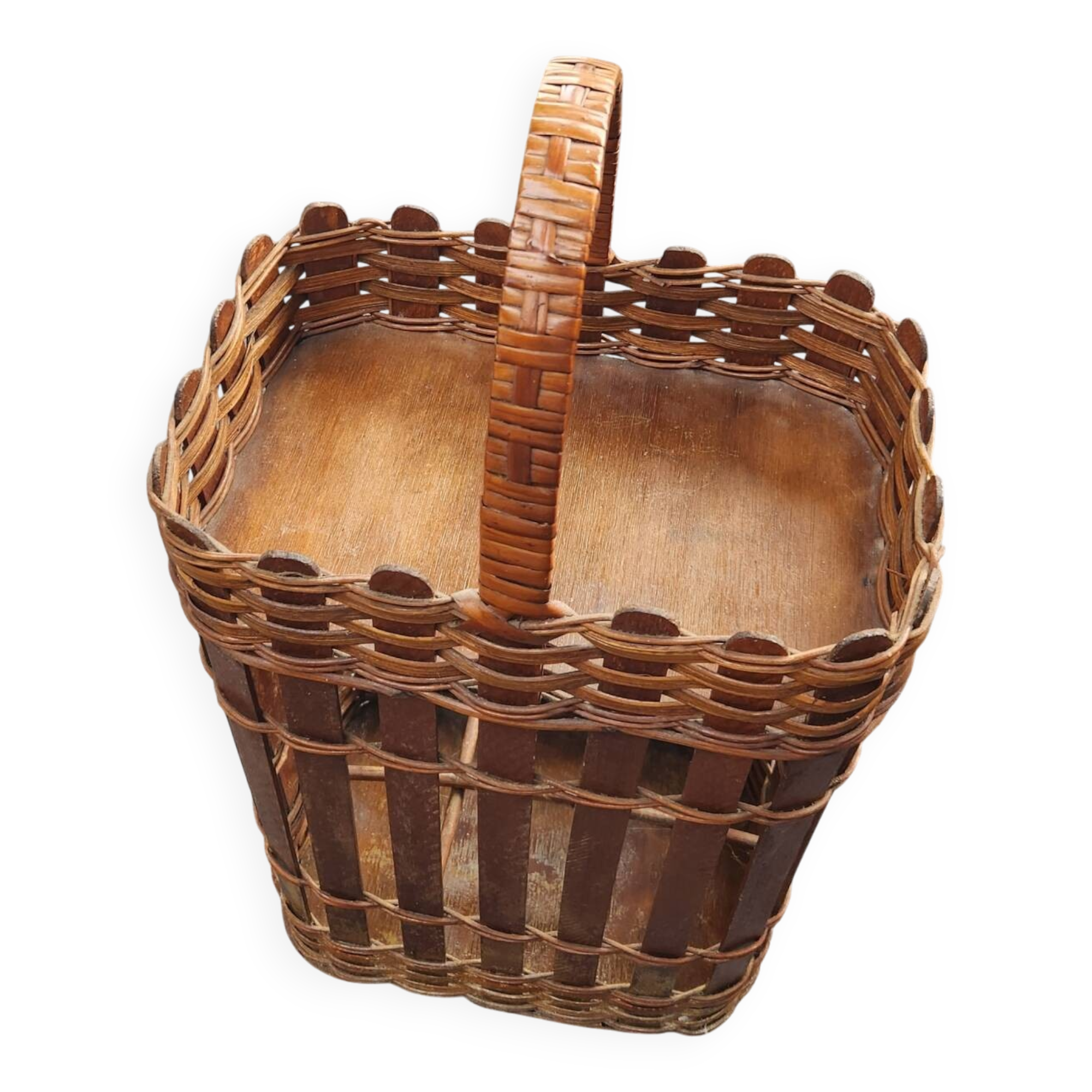 Vintage rattan bottle holder / servant