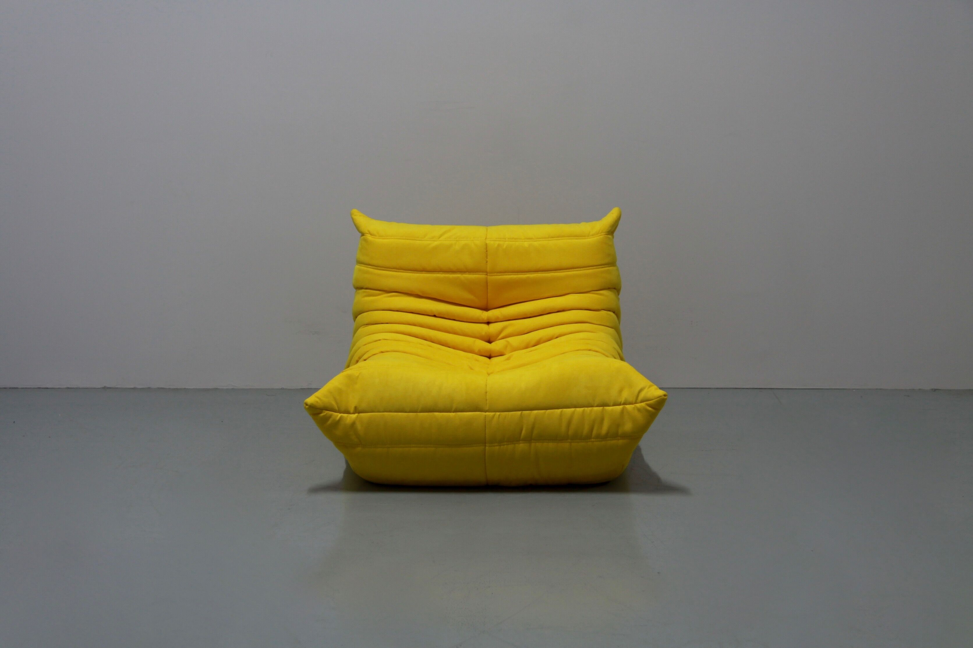 Togo armchair model designed by Michel Ducaroy 1973