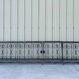 Grille de jardin et portillon en fer forgé des années 1950 - 5m20