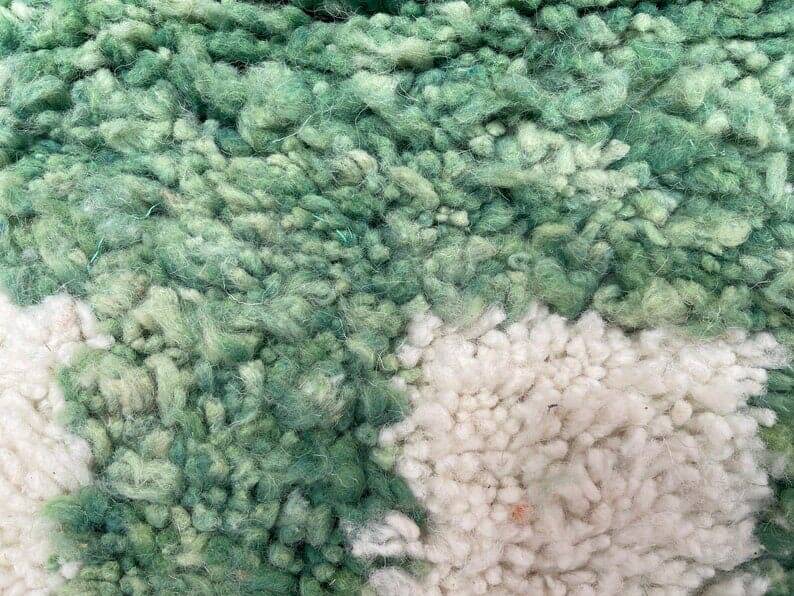 Handmade pure wool rug, size 150 x 250 cm.