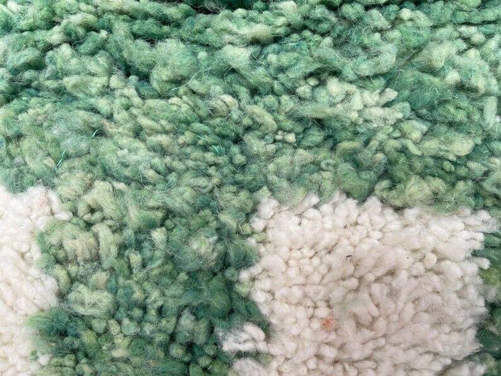 Handmade pure wool rug, size 150 x 250 cm.