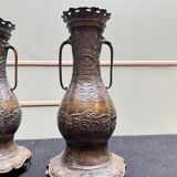 Paire de vases en bronze patiné de style archaïque Chine, XVIIIème siècle