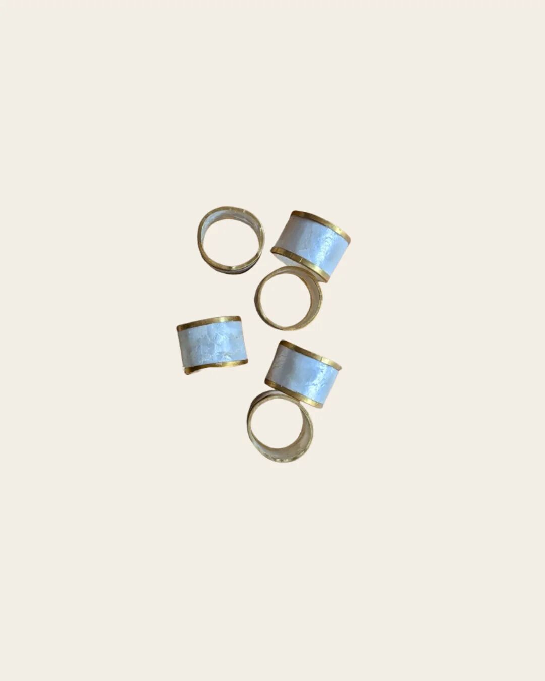 Set of 6 mother-of-pearl napkin rings