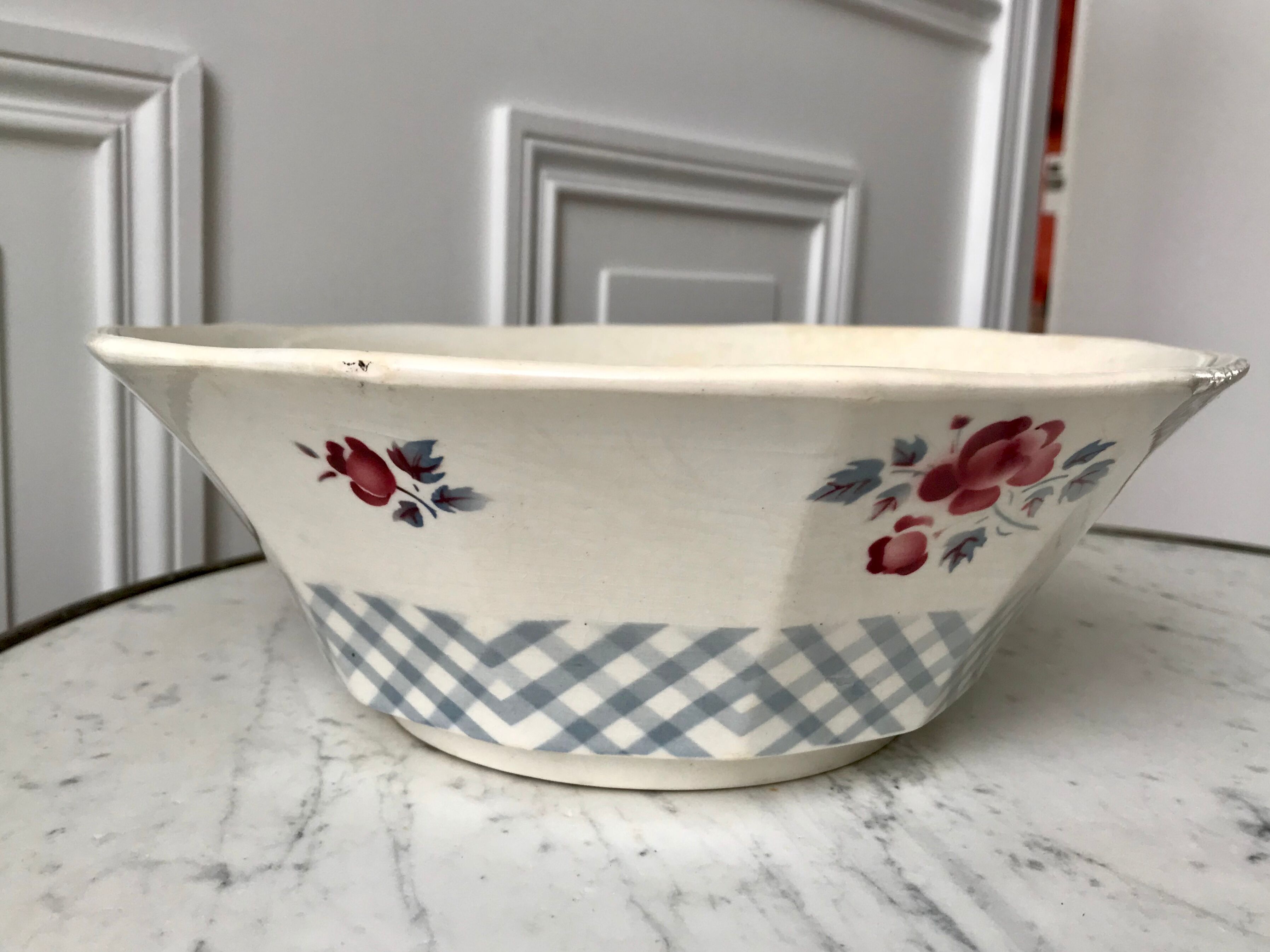 Salad bowl Digoin Sarreguemines model "Bastia" years 30-40