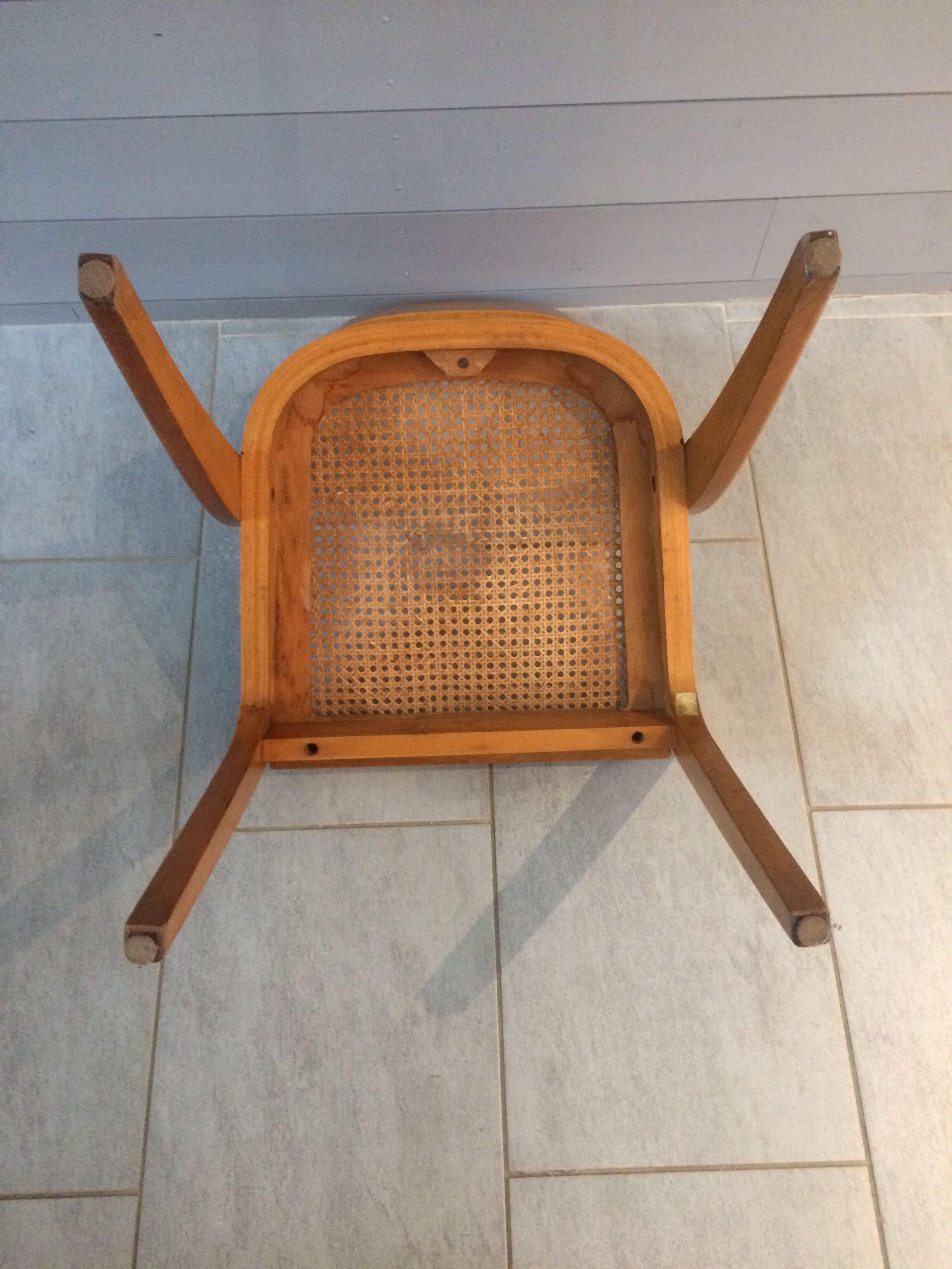 Set of 4 chairs tonneaux cannees