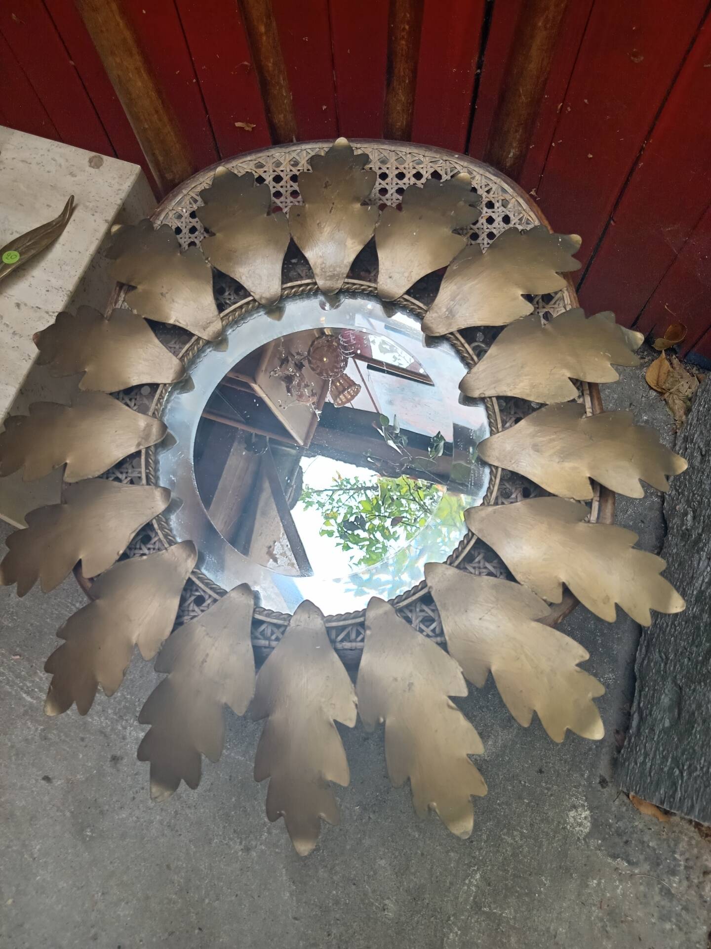 Metal flower mirror