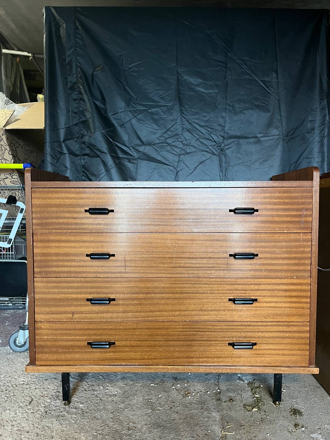 Commode vintage