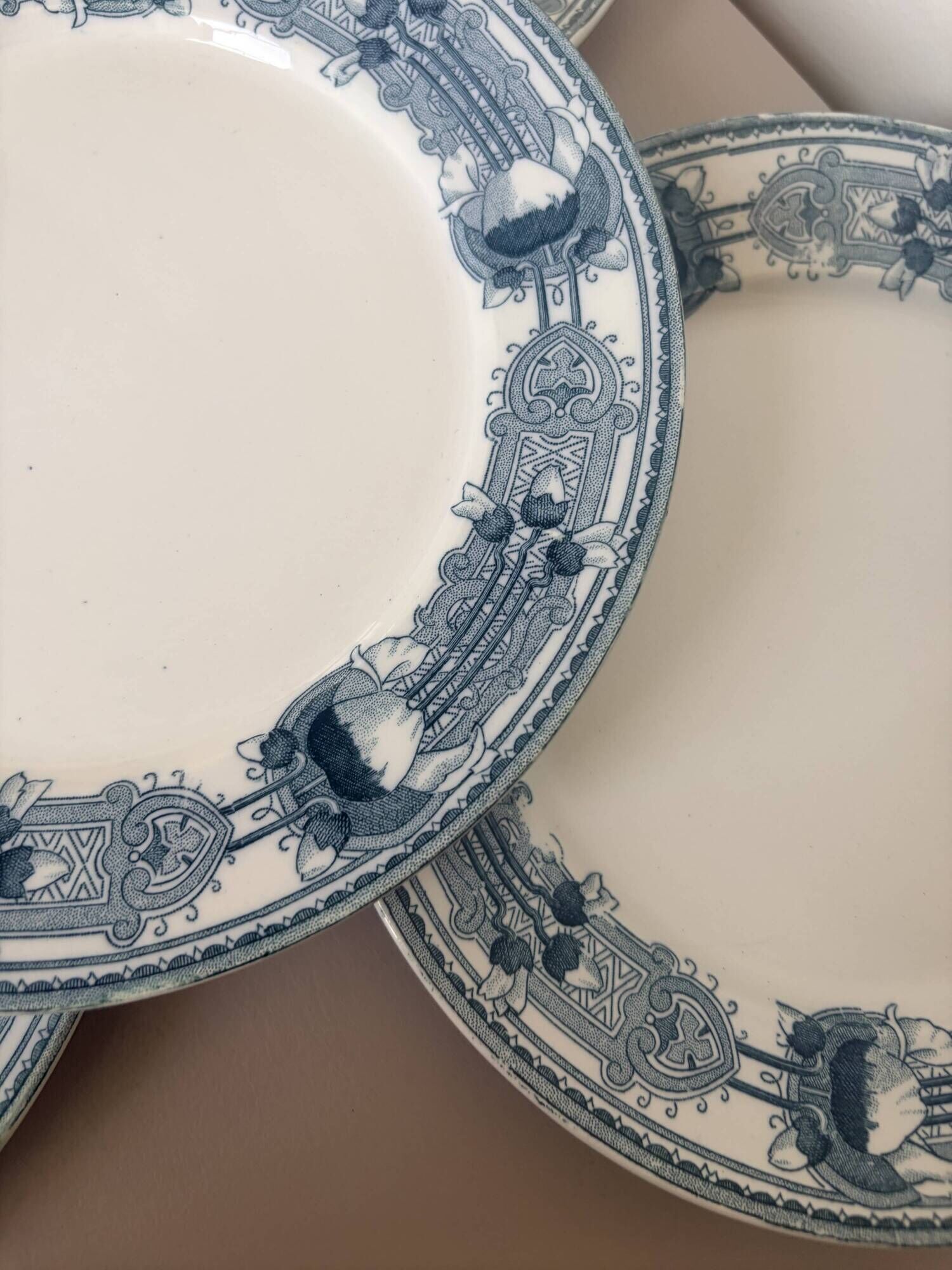 4 vintage dessert plates from CM&C model Massena 220618