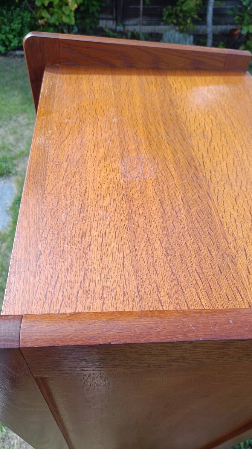 Tall chest of drawers in wood and rattan with splayed legs