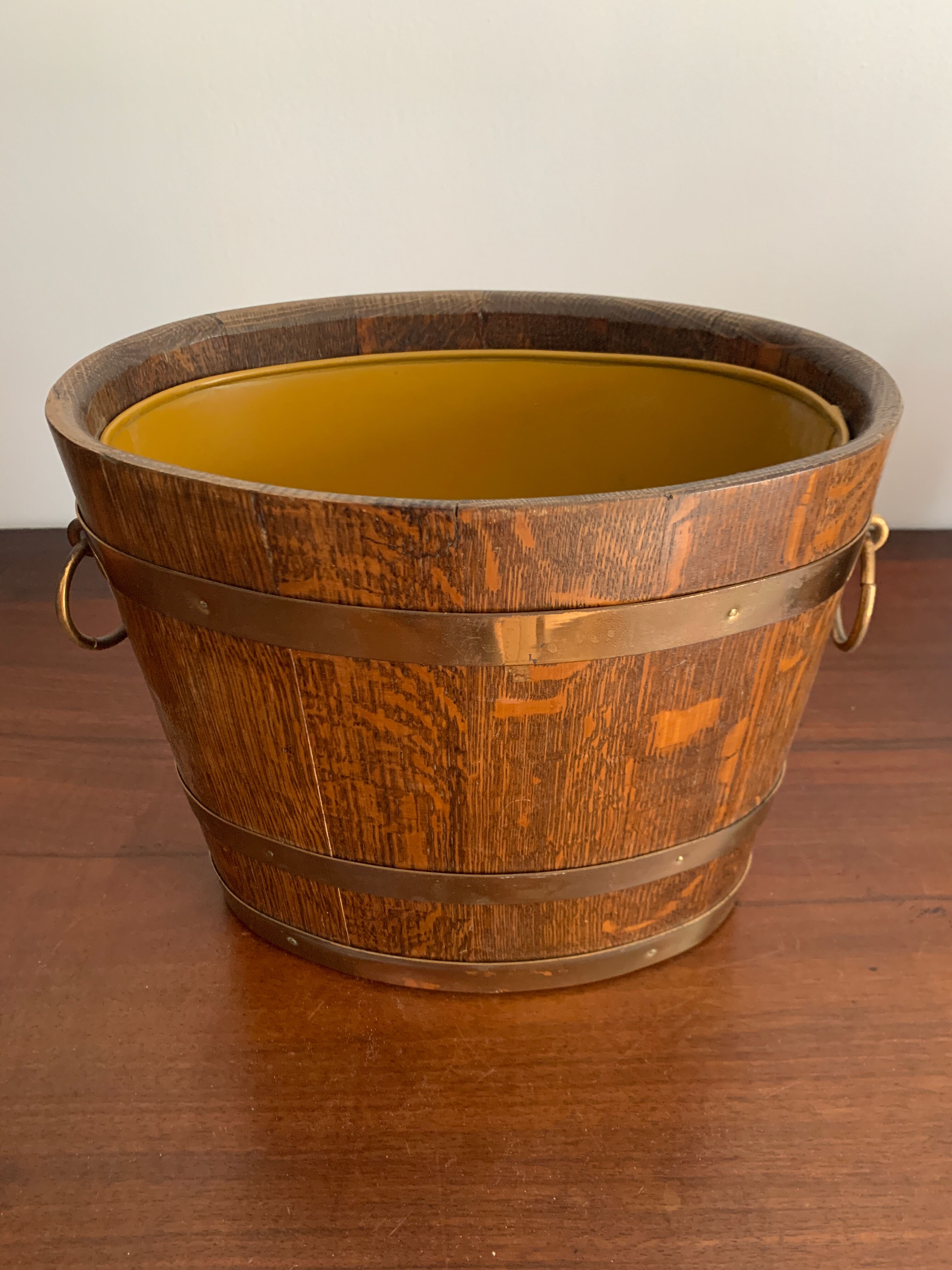 Oak and brass ice bucket Geraud Laffite Meilleur Ouvrier de France 1933