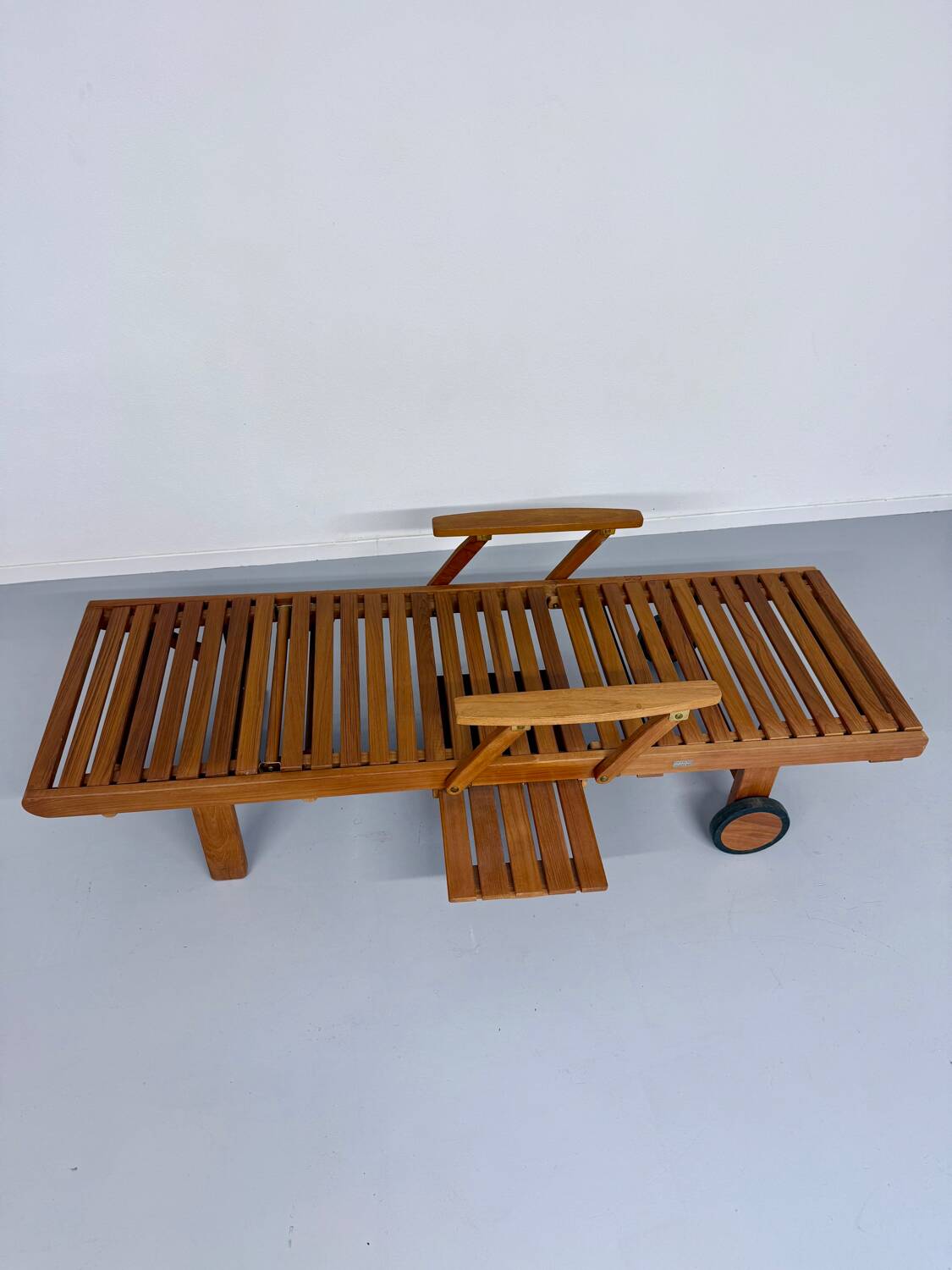 Fischer Möbel design teak deckchairs from the 90s