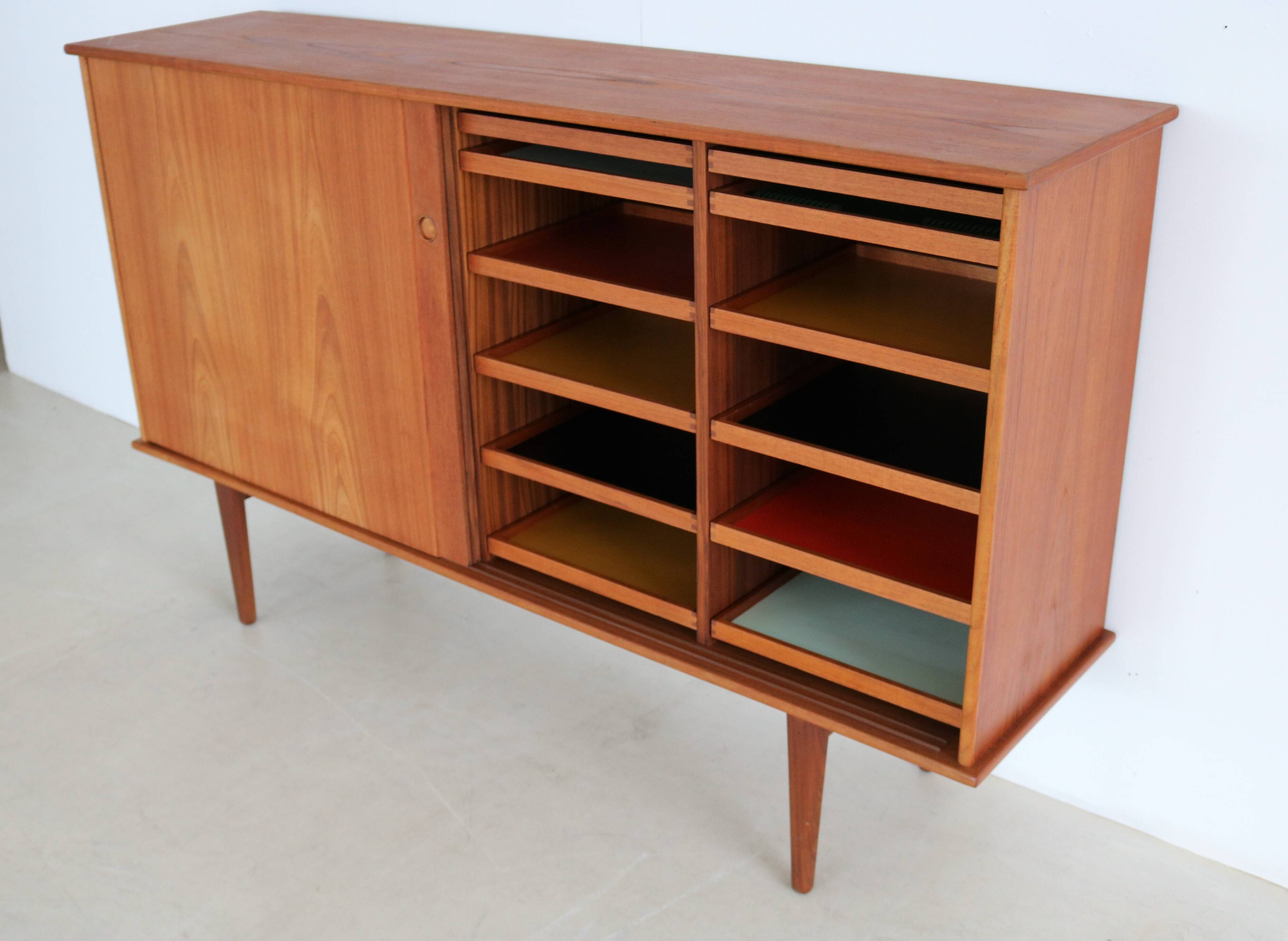 Buffet haut vintage | Meuble mural | Années 1960 | Danois
