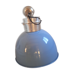 Suspension industrielle - bleue