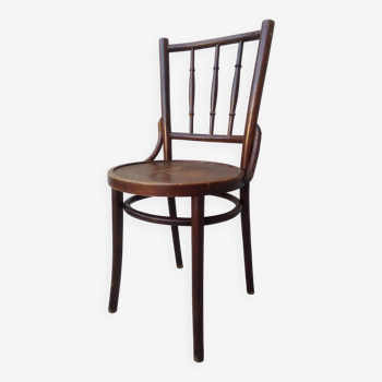 Bentwood bistro chair