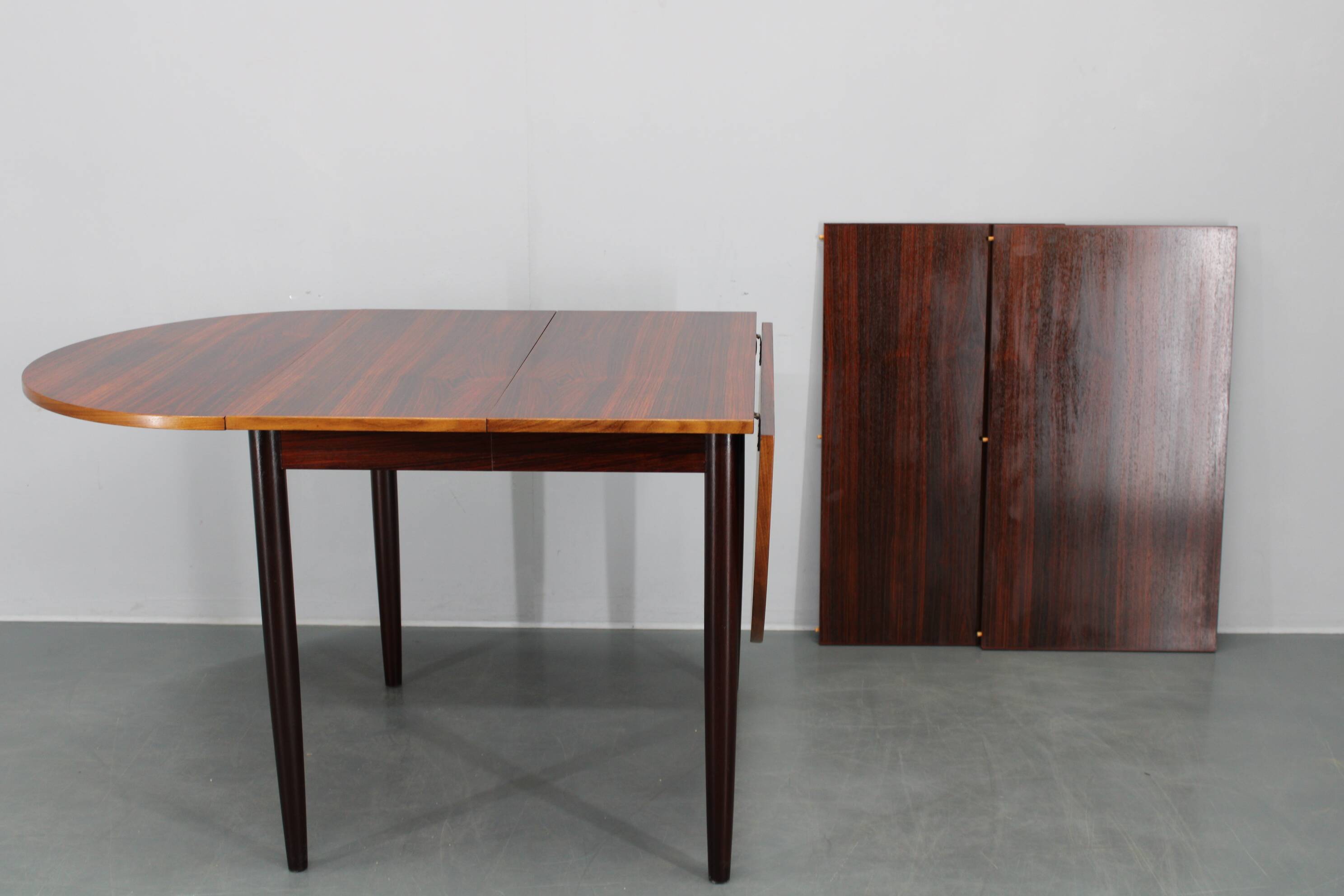 1960s Danish extendable palisander dining table, 4 leaves, restored