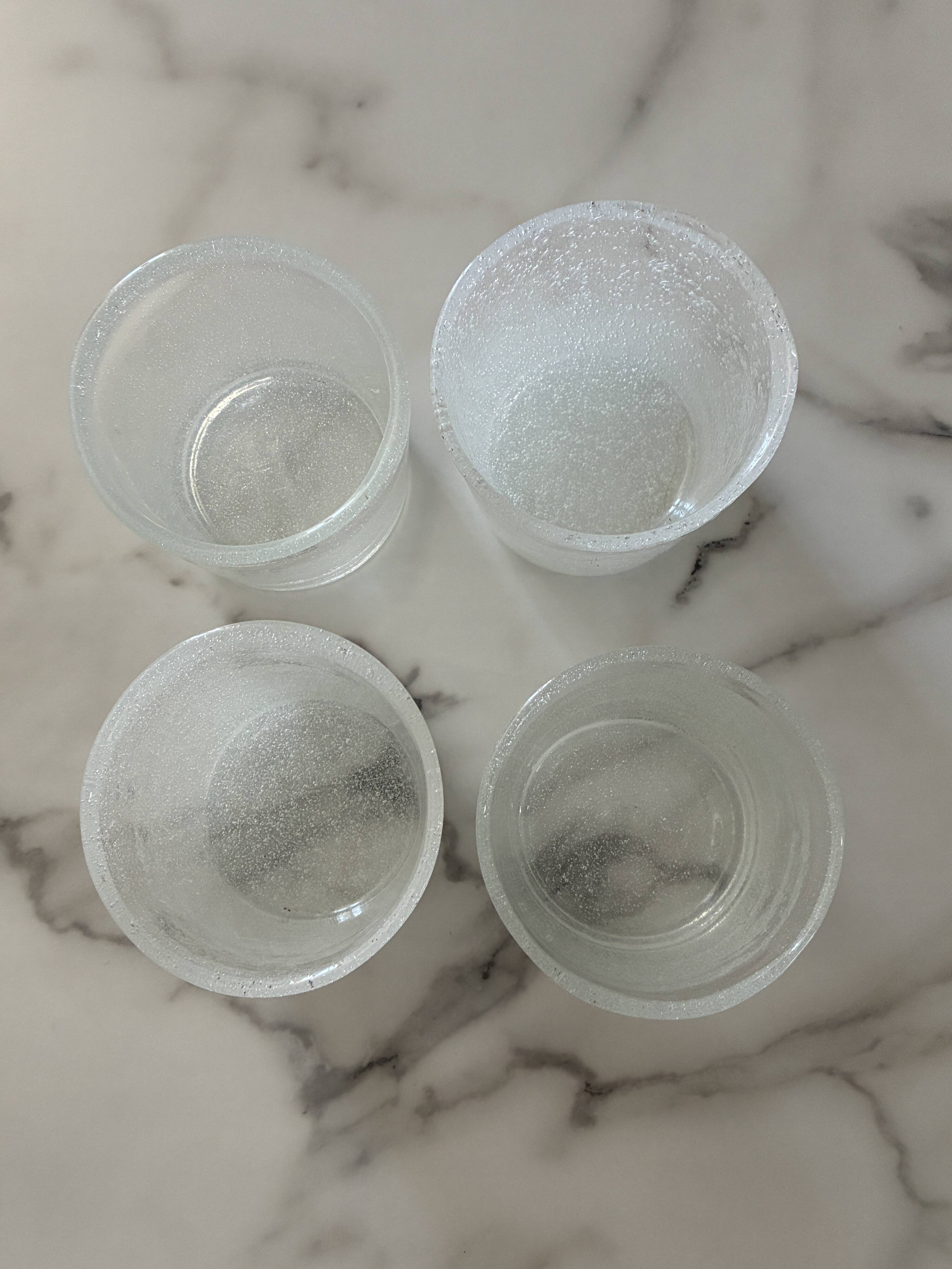 Lot 4 verres verre bullé blancs