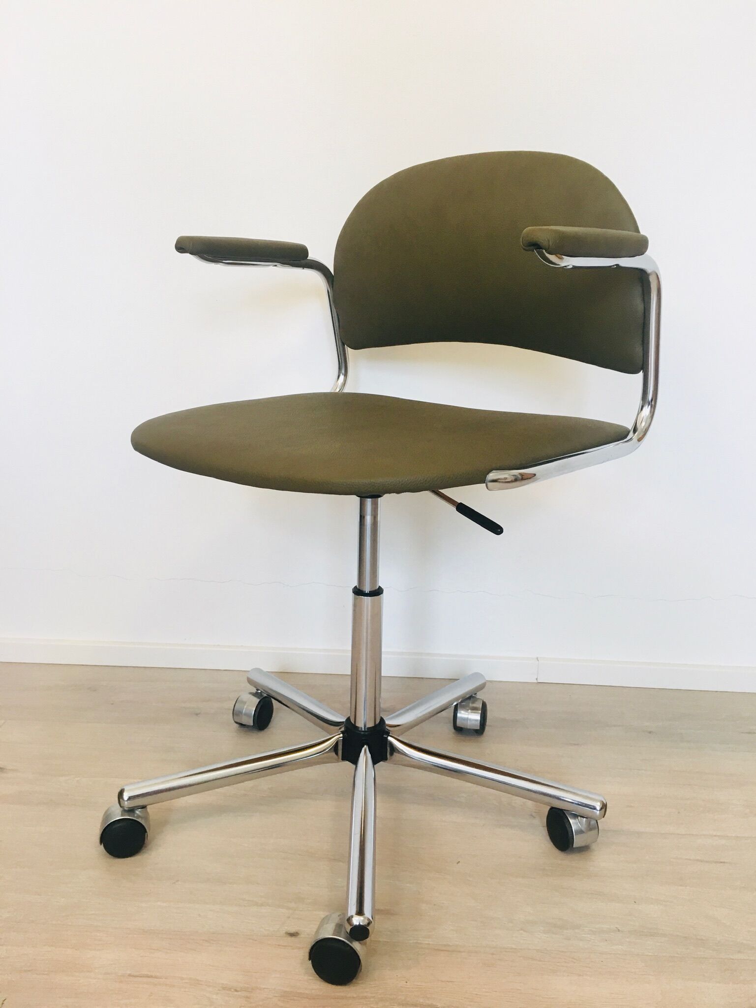 Olive Office Chair from Kovona, 1970s