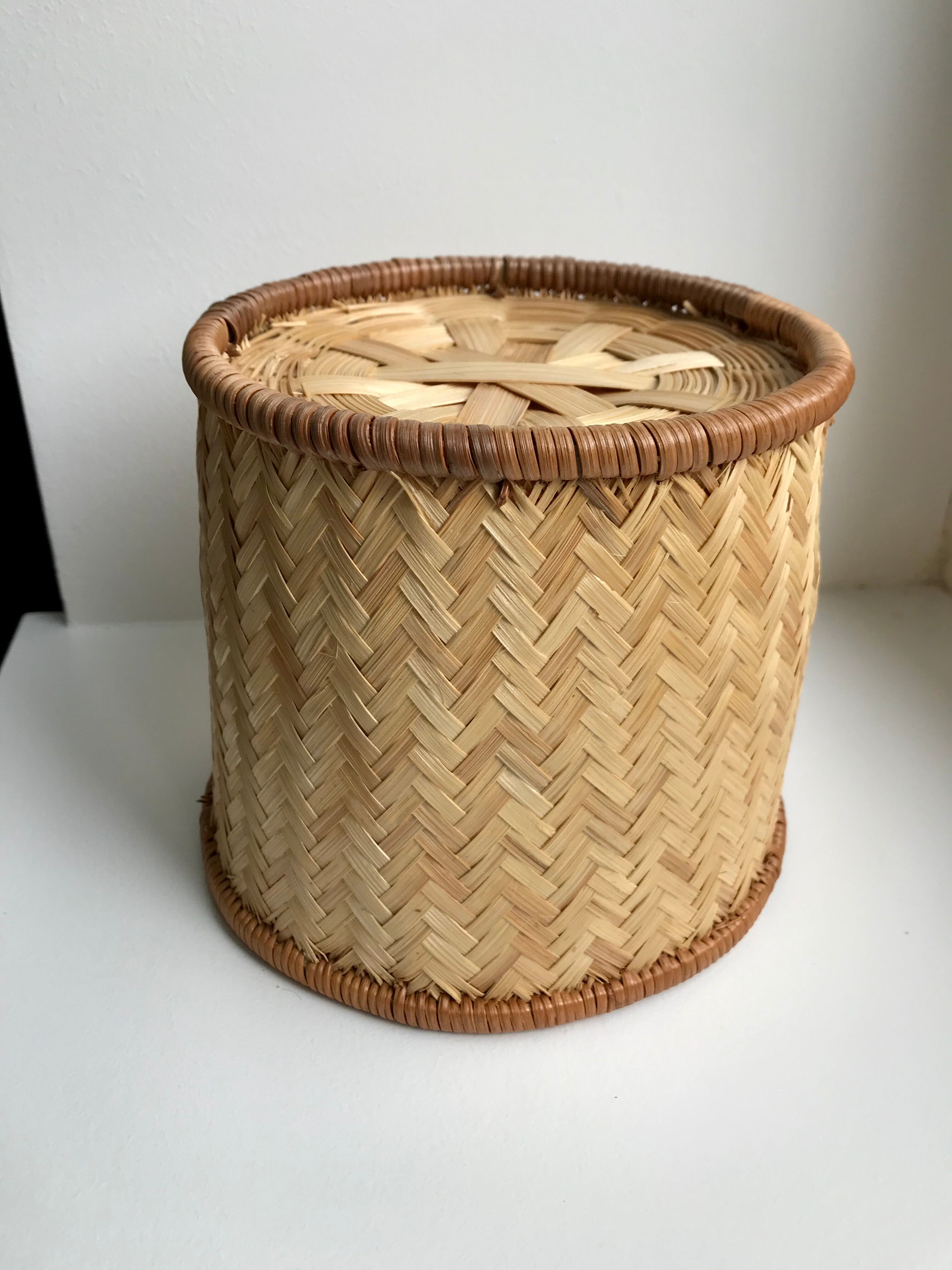 Rattan pot cover 70s