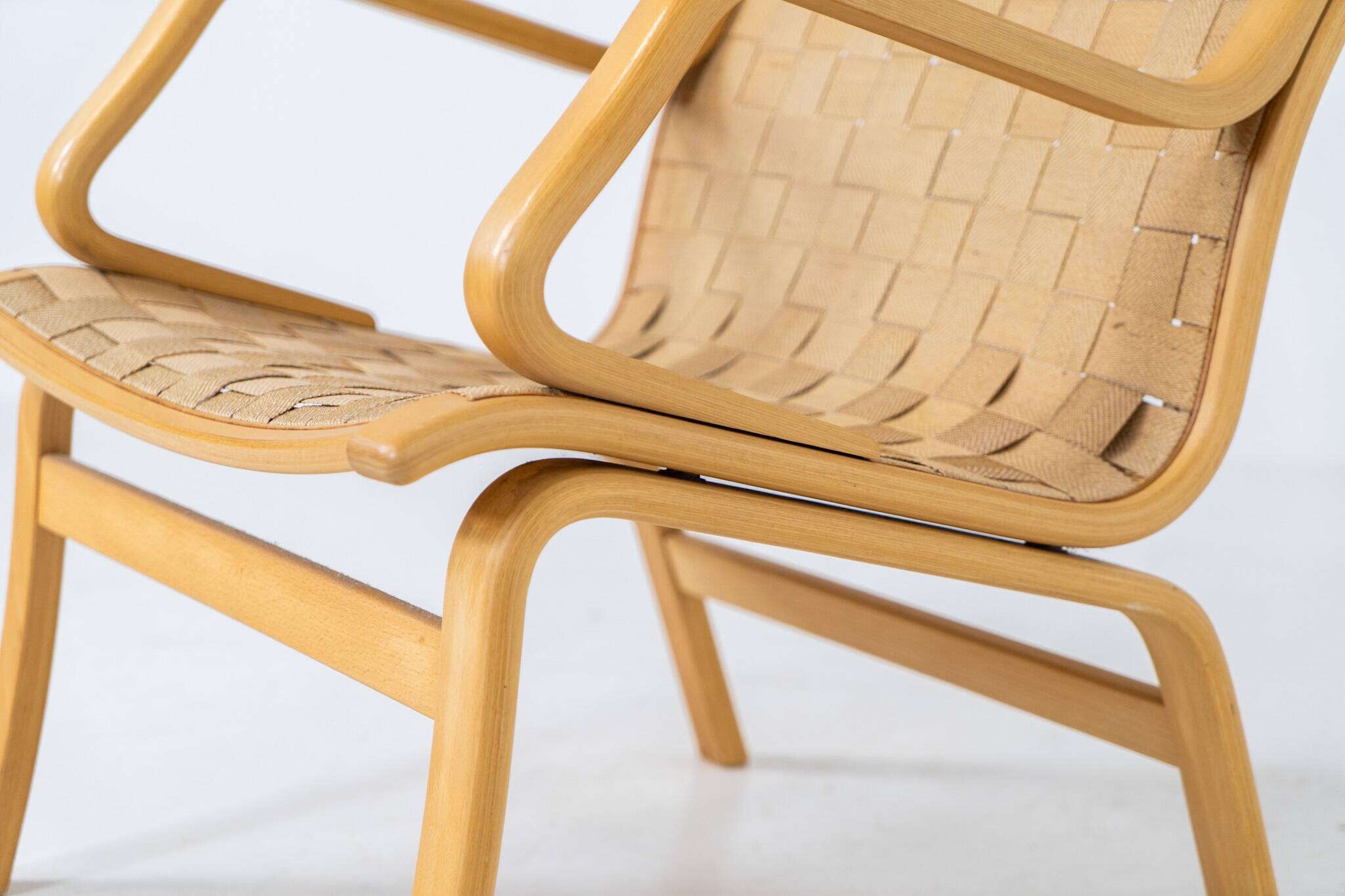 Chaise Albert par Finn Ostergaard