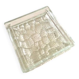 Square molded glass pocket tray
