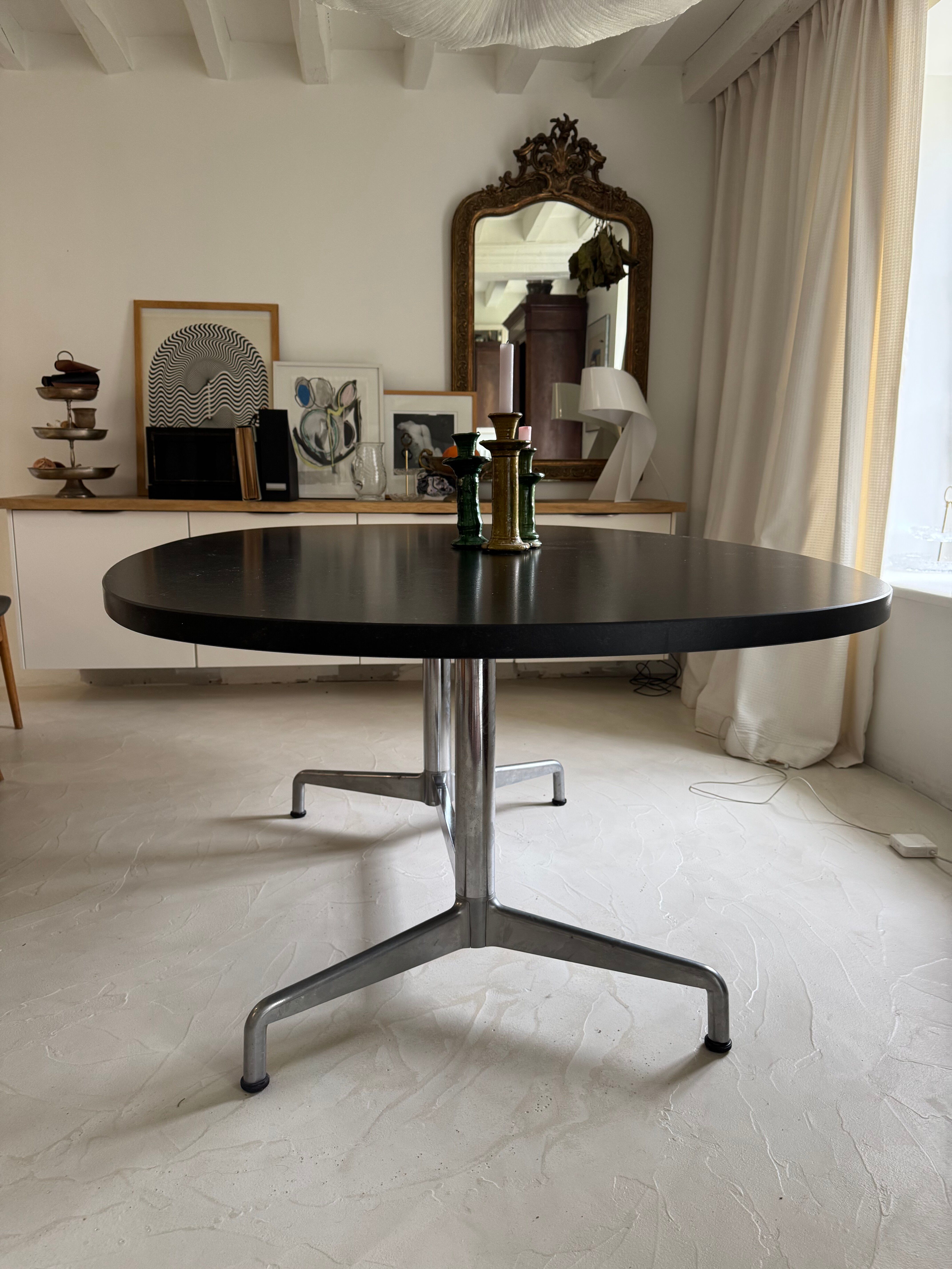 Eames table