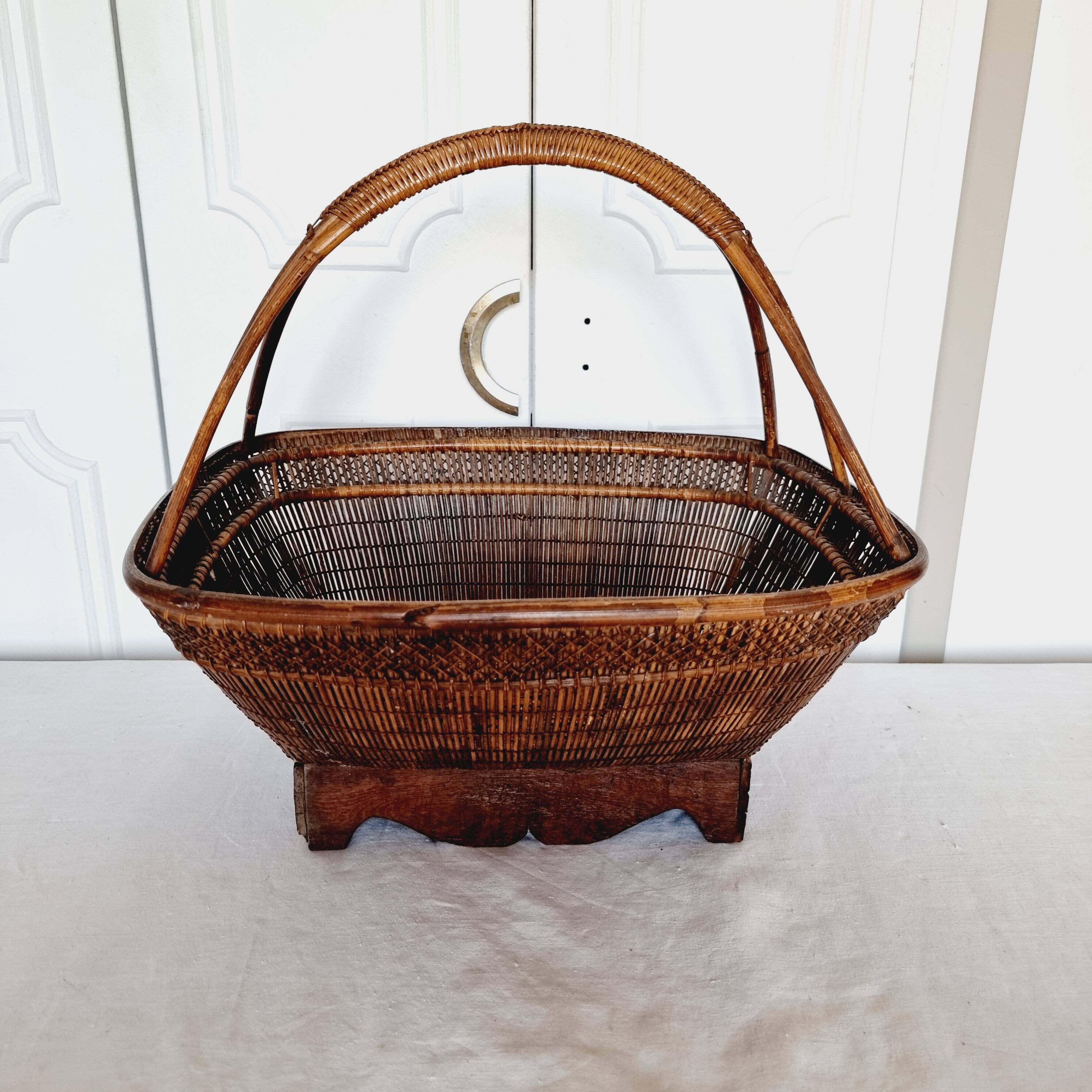 authentic basket or basket from the people's republic of china from the mid-20th century