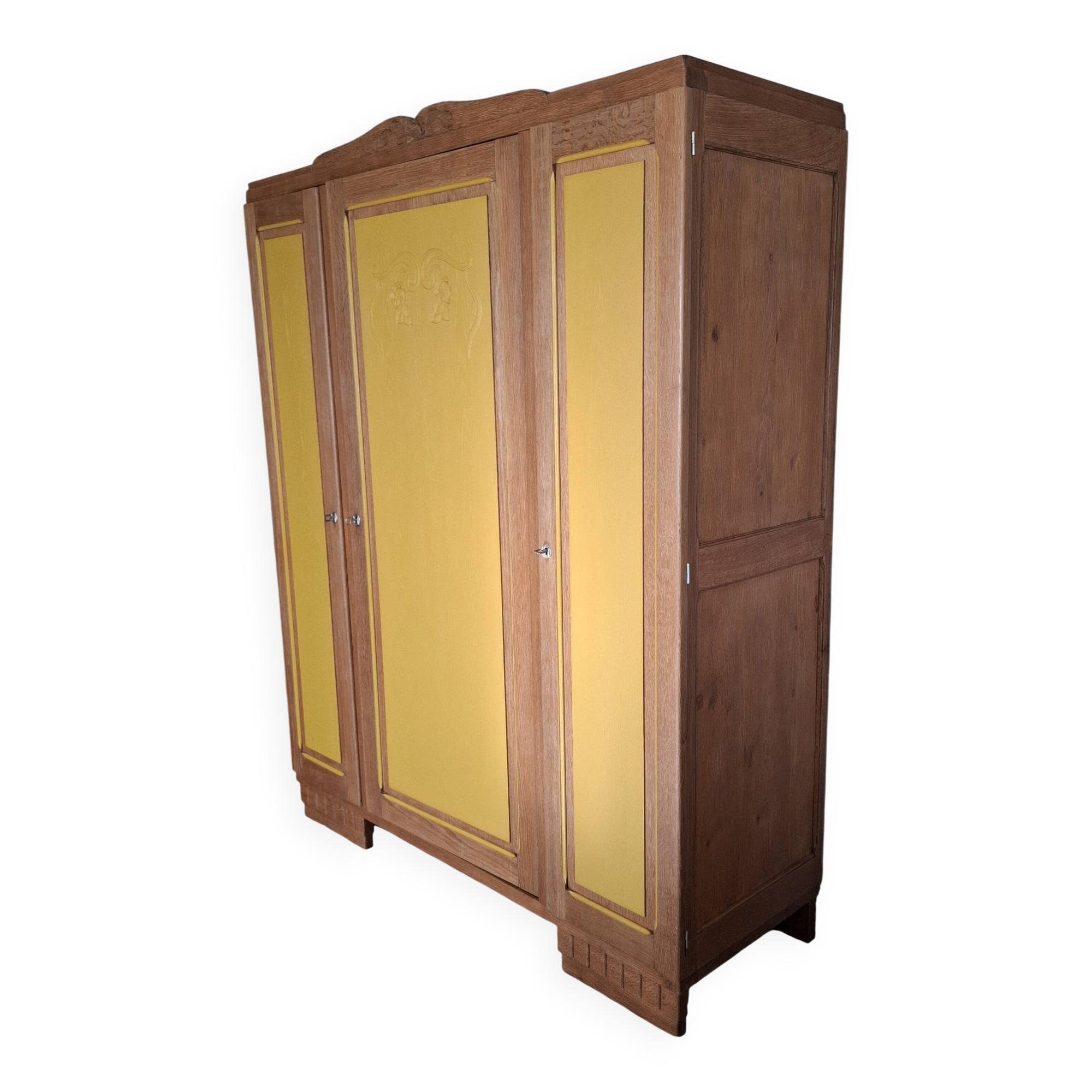 Art Deco wardrobe