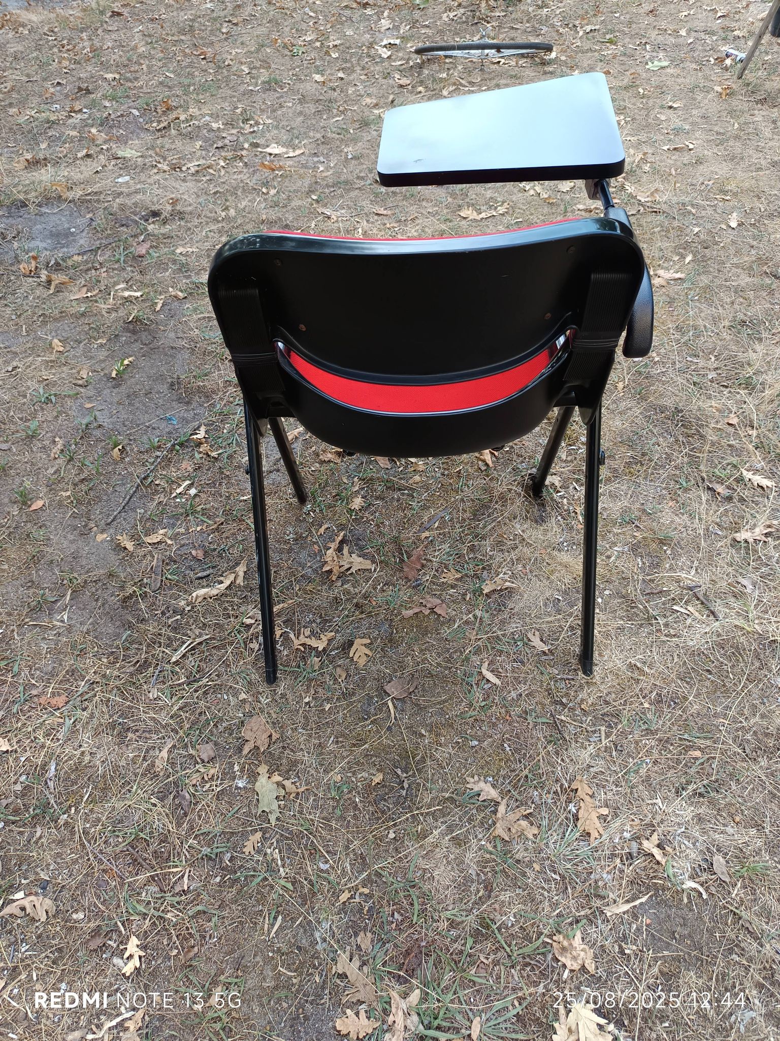 University chair tablet Dorsal Emilio Ambasz Giancarlo Piretti 1990