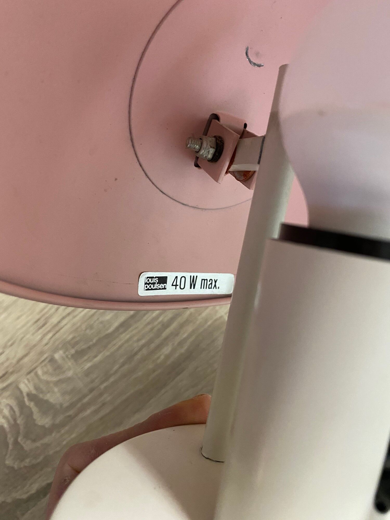 Poul Henningsen hat wall lamp