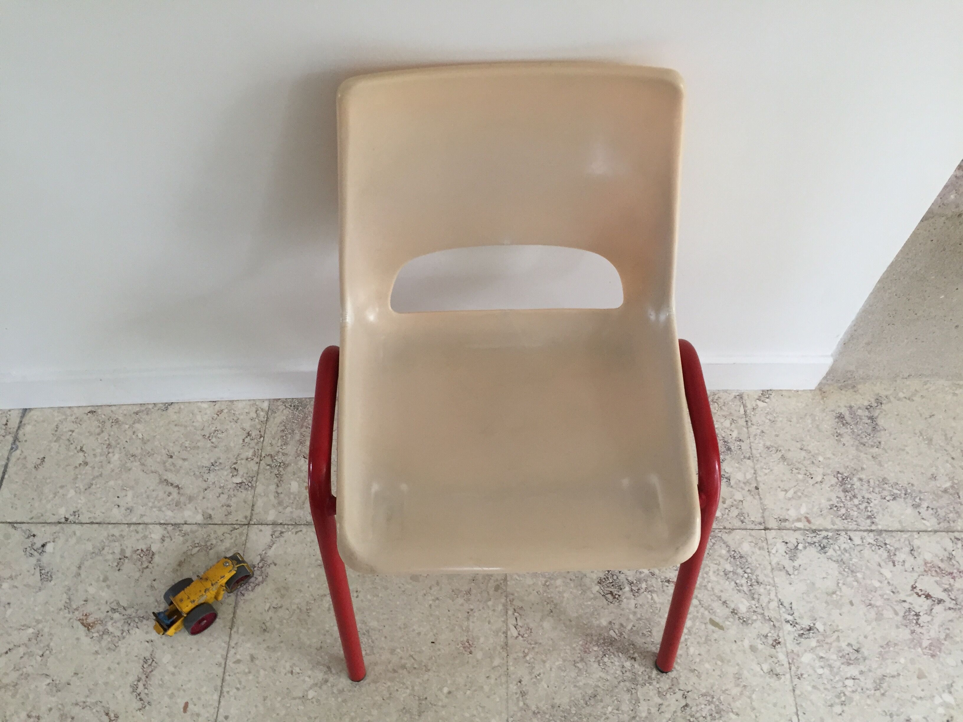 Chaise vintage pour enfant 2 à 4 ans